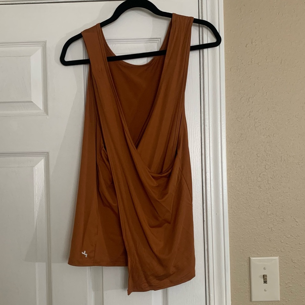 NWT Open Back/Ties Tank Top